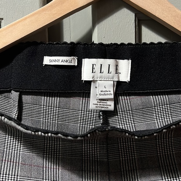 Plaid dress pants - Picture 2 of 3